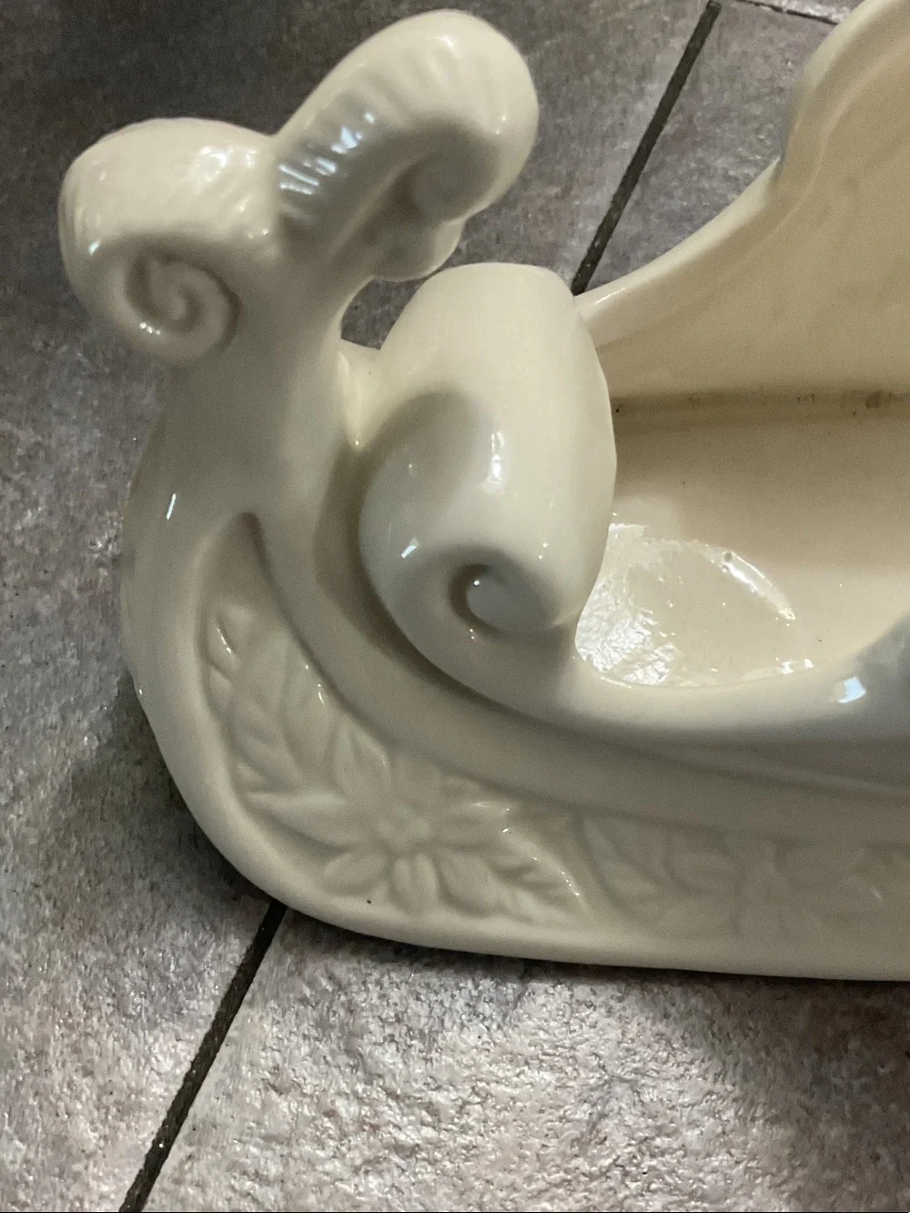 N/A elegant ivory